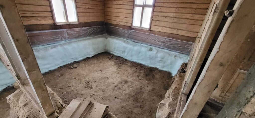 suletud pooridega PUR vaht